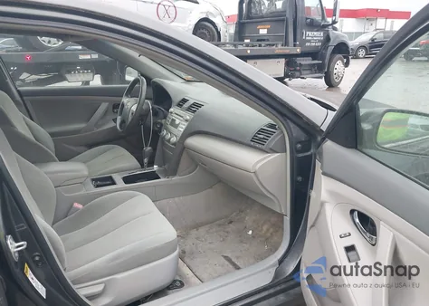 2009 Toyota Camry Le z USA, uszkodzony, nr VIN 4T1BE46K09U283480